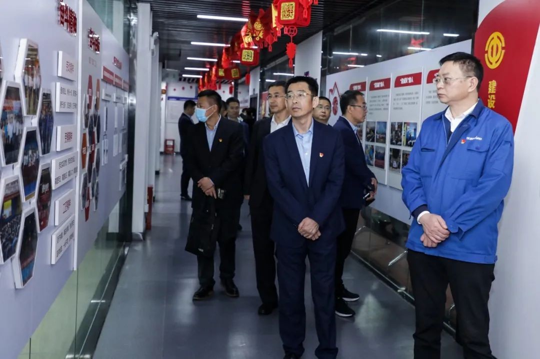 以党建促营业，以营业强党建——青岛西海岸公用事业集团考察ezweb易利娱乐平台智能