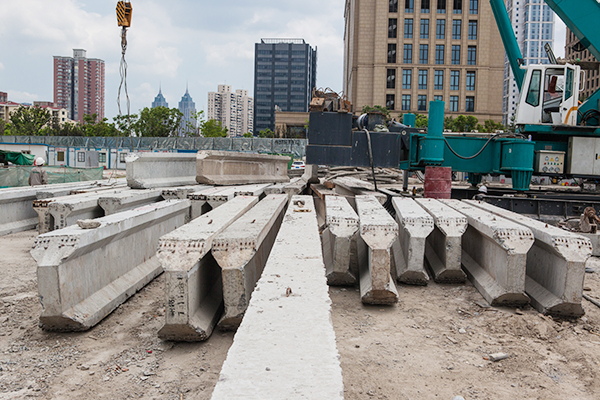 ezweb易利娱乐平台智能ZYW240围护桩压桩机惊艳问世