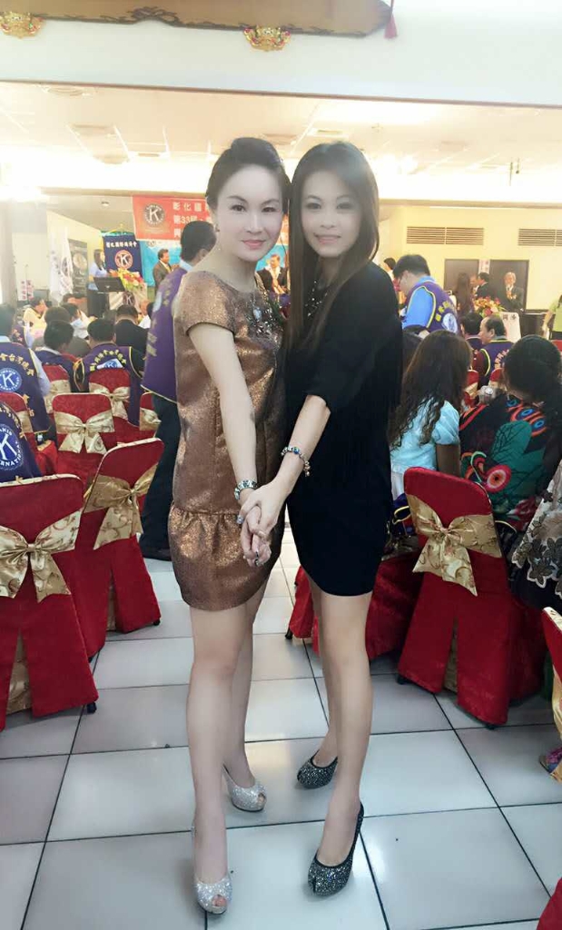 29天清一百吨垃圾，正妹靓机壮丽环岛行
