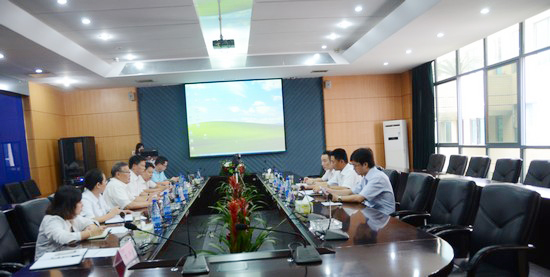 中国出口信用包管公司向导一行考察ezweb易利娱乐平台智能　