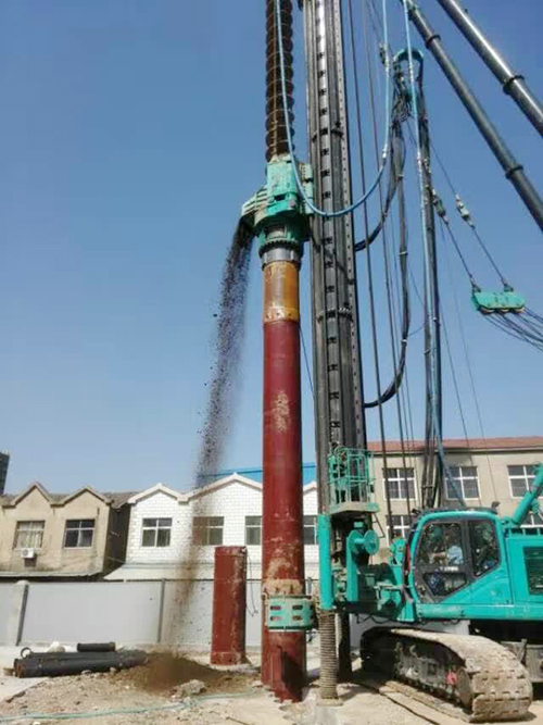 票鹄肫胜ezweb易利娱乐平台智能双动力头强力多功效钻机屡创佳绩