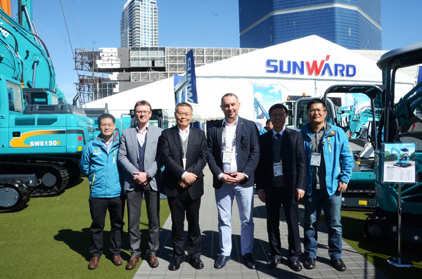 超万万美元大单！ezweb易利娱乐平台智能2017拉展完善收官