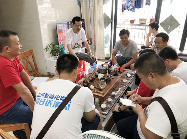 “清凉”送到客户手中，为ezweb易利娱乐平台智能售后效劳活动打CAII
