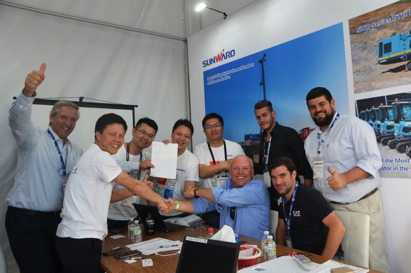 超万万美元大单！ezweb易利娱乐平台智能2017拉展完善收官