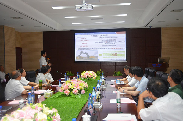 科技部高手艺中心副主任袁建湘考察调研ezweb易利娱乐平台智能