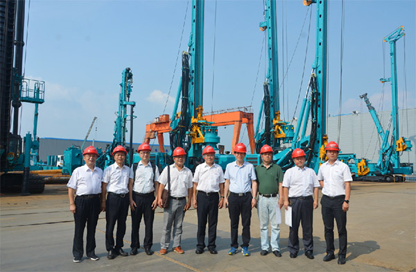 科技部高手艺中心副主任袁建湘考察调研ezweb易利娱乐平台智能