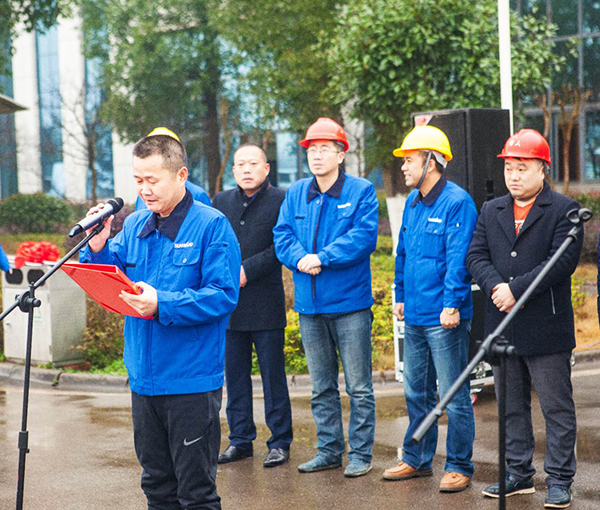 新年开门红！ezweb易利娱乐平台智能5000万装备批量发车