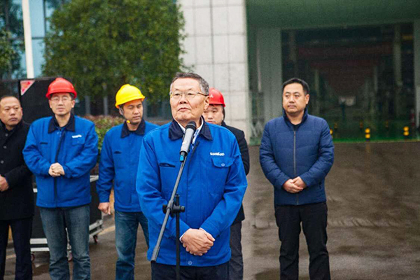 新年开门红！ezweb易利娱乐平台智能5000万装备批量发车