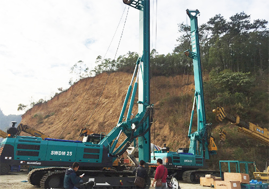 新年献礼ezweb易利娱乐平台智能9台SWDM25旋挖钻机征战越南