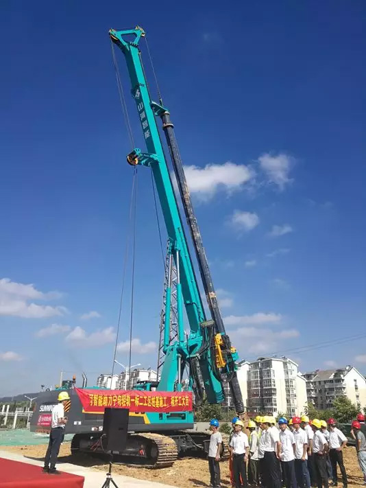 把“朋侪圈”“搬”到现场，交机“玩出”新创意!