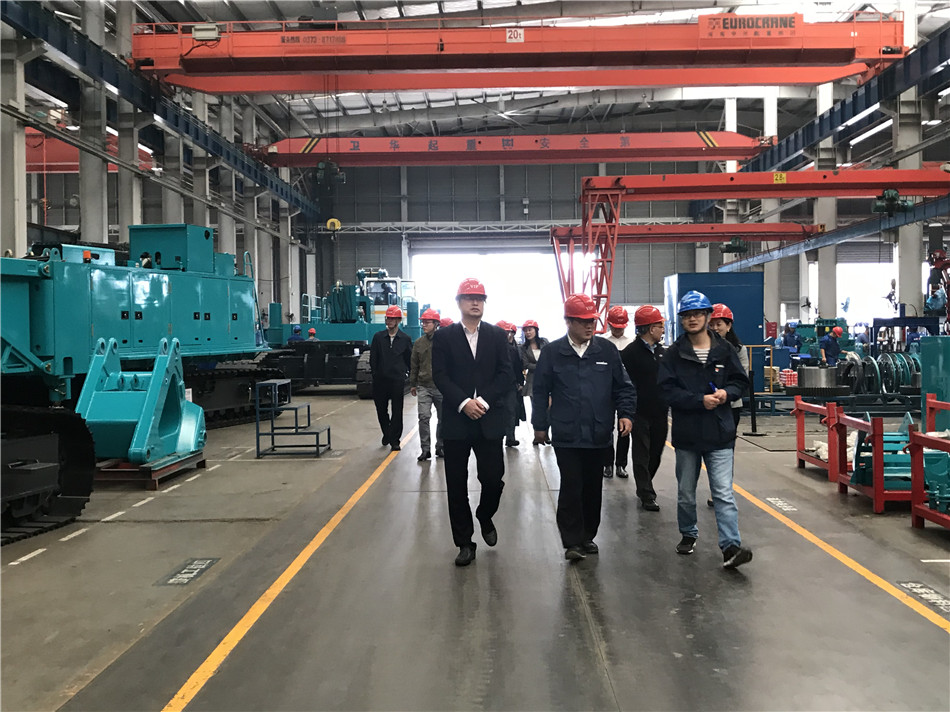 长沙市总工会党组书记周宏兆一行莅临ezweb易利娱乐平台智能考察调研