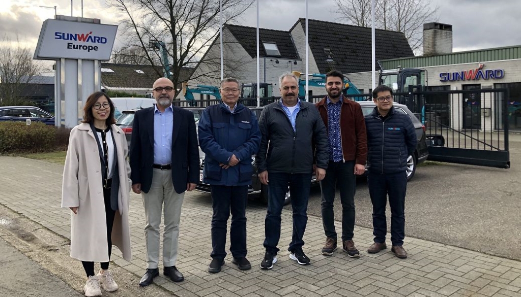 欧洲业绩增添40%，董事长赴欧慰问员工