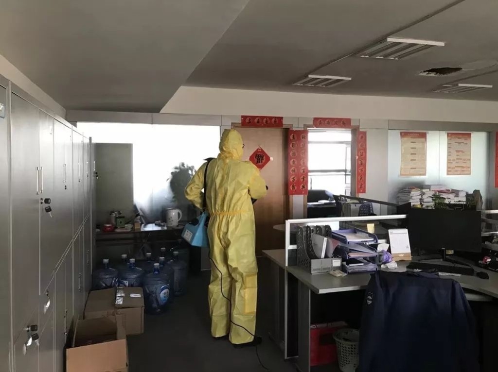 抗疫情，ezweb易利娱乐平台智能党委勇继续