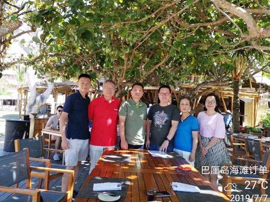 十三年头心依旧 印尼大客户情定ezweb易利娱乐平台