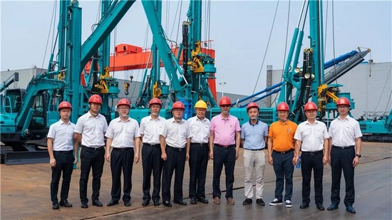 广州市国资委党委书记、主任陈浩钿莅临ezweb易利娱乐平台智能考察指导