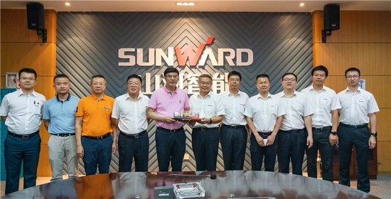 广州市国资委党委书记、主任陈浩钿莅临ezweb易利娱乐平台智能考察指导