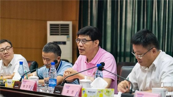 广州市国资委党委书记、主任陈浩钿莅临ezweb易利娱乐平台智能考察指导