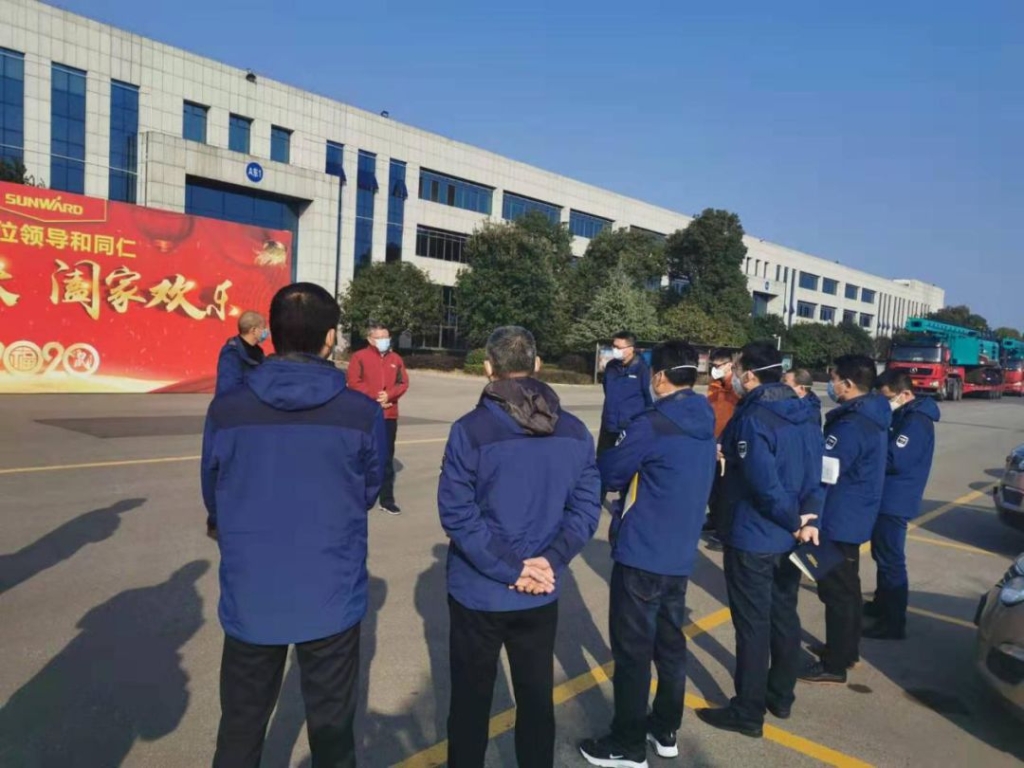 抗疫情，ezweb易利娱乐平台智能党委勇继续