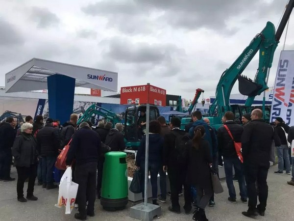 统一个天下，统一个梦想，ezweb易利娱乐平台智能德国宝马展完善收官