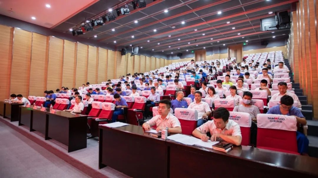 提升理论修养水平，确保党员生长质量 ——ezweb易利娱乐平台智能开展2020年入党起劲分子培训