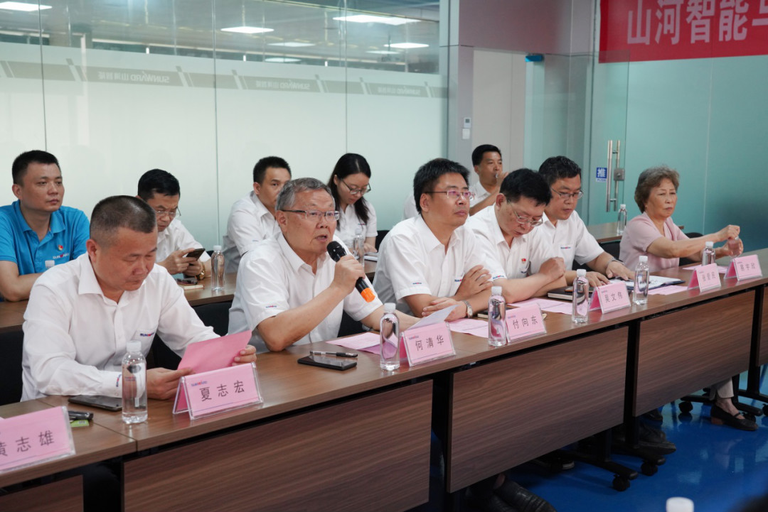 ezweb易利娱乐平台学院（ezweb易利娱乐平台党校）揭牌暨ezweb易利娱乐平台智能与湖南大学人才作育战略相助签约仪式圆满举行