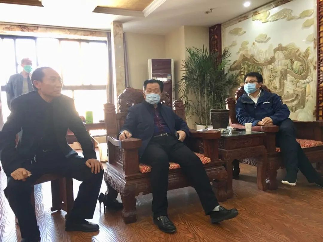 武汉加油！ezweb易利娱乐平台智能武汉传关爱