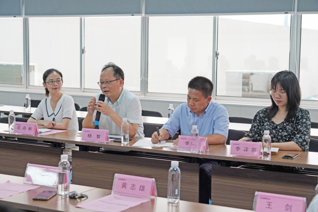 ezweb易利娱乐平台学院（ezweb易利娱乐平台党校）揭牌暨ezweb易利娱乐平台智能与湖南大学人才作育战略相助签约仪式圆满举行