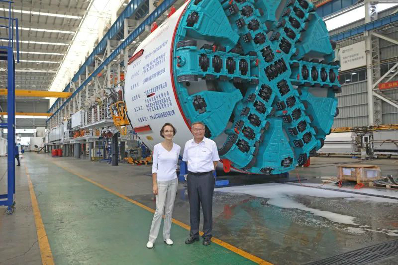 比利时商务领事到访ezweb易利娱乐平台智能