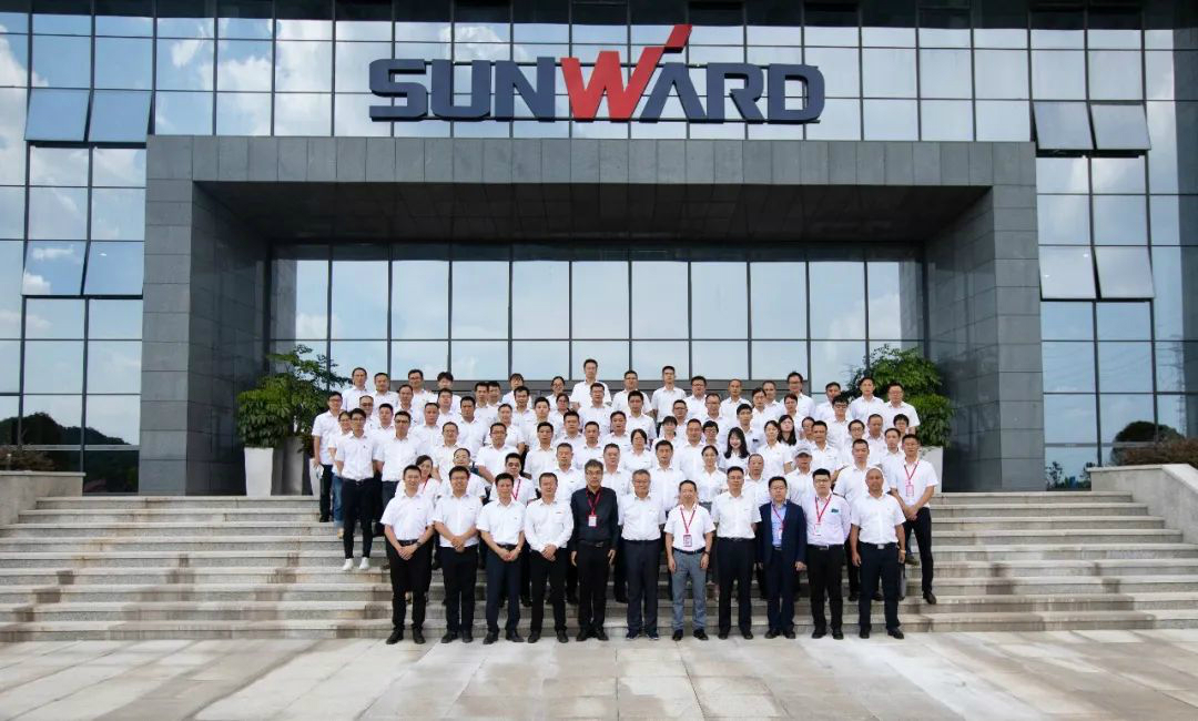 ezweb易利娱乐平台智能携手鼎捷软件，以数字实力共谱营运新篇章