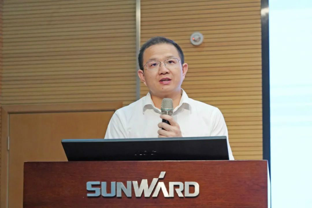 传承革命先烈精神，双促双融助力生长——ezweb易利娱乐平台智能、市疾控中心联合开展主题党日活动