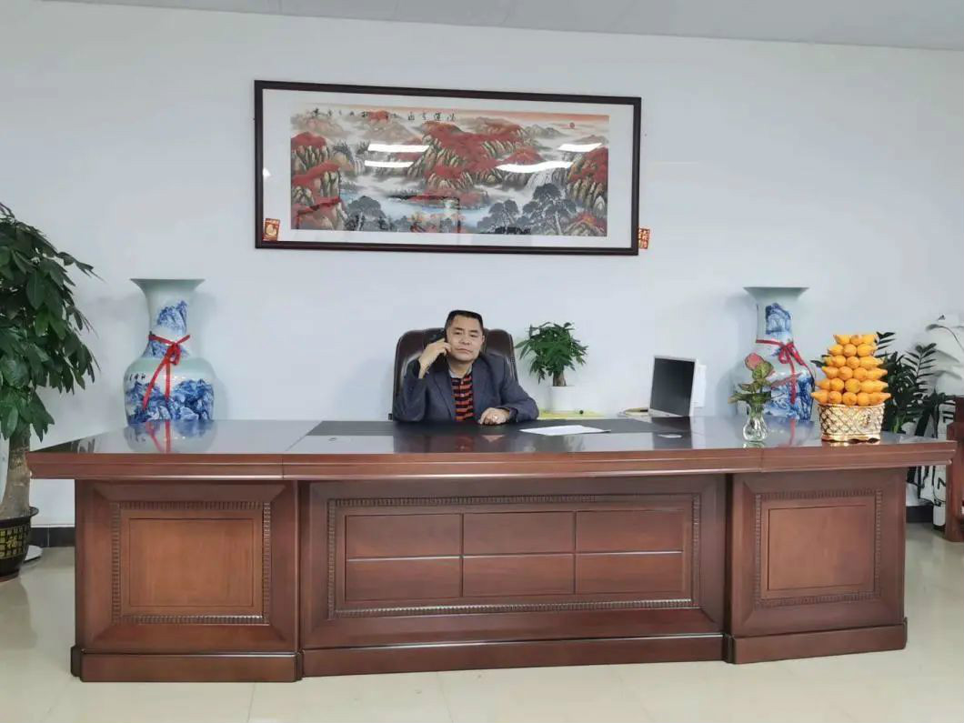 从事基础施工32年的老行家为ezweb易利娱乐平台智能旋挖钻机代言