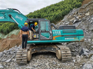 感恩相伴，关爱相随——ezweb易利娱乐平台智能效劳万里行深入广洋装务客户