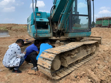 感恩相伴 关爱相随——ezweb易利娱乐平台智能效劳万里行效劳湖南