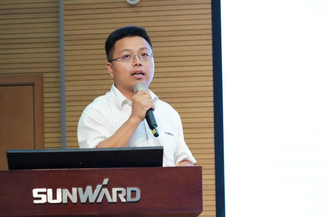 治理下移见效果，业绩大增再起劲——ezweb易利娱乐平台智能2020年半年度谋划事情聚会盛大召开