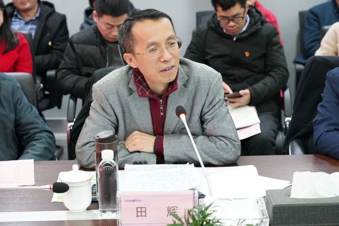 省工信厅青年干部理论学习走进ezweb易利娱乐平台智能