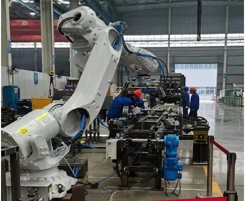 中际ezweb易利娱乐平台熔锌铸锭码垛自动线成套装备顺遂发货