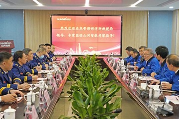 消防救援局考察ezweb易利娱乐平台智能无人化应抢救援装备