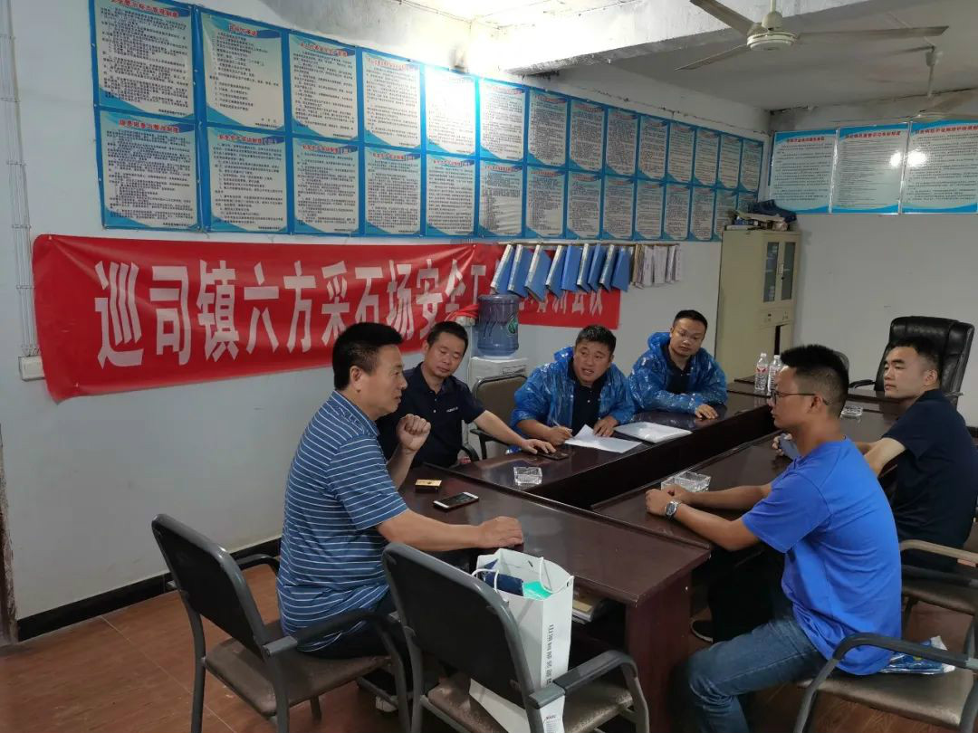 感恩相伴 关爱相随——ezweb易利娱乐平台智能效劳万里行川陕实录