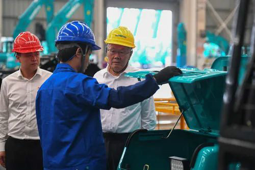 “智慧工厂”引领“生产节奏”——走进ezweb易利娱乐平台智能一探事实