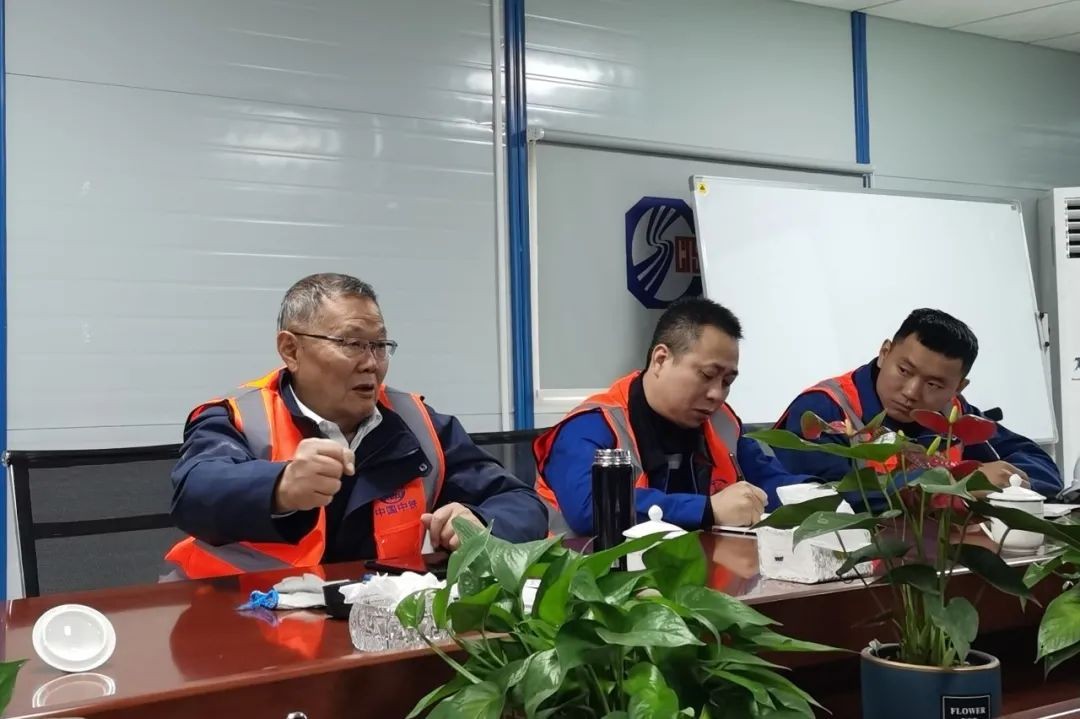 何清华亲临中铁ezweb易利娱乐平台盾构施工项目指导事情