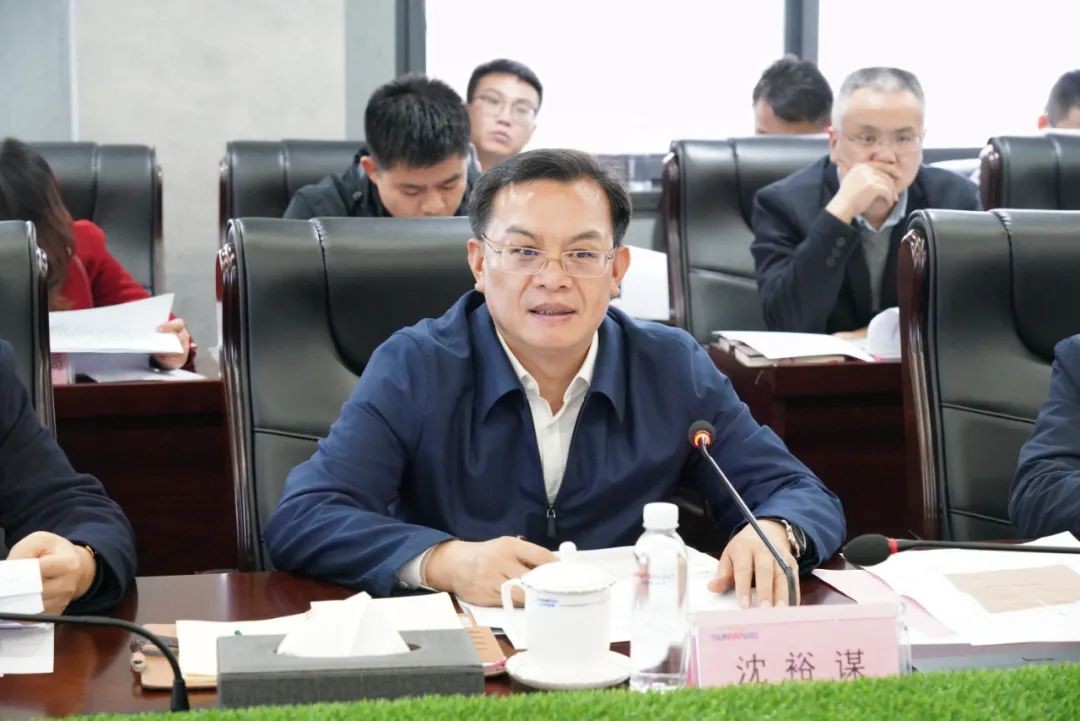 贯彻落实习近平总书记主要讲话精神，全力助推ezweb易利娱乐平台智能做大做强