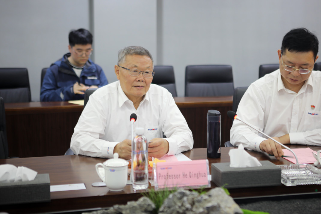 老挝长沙总领事本·印塔巴迪考察ezweb易利娱乐平台智能