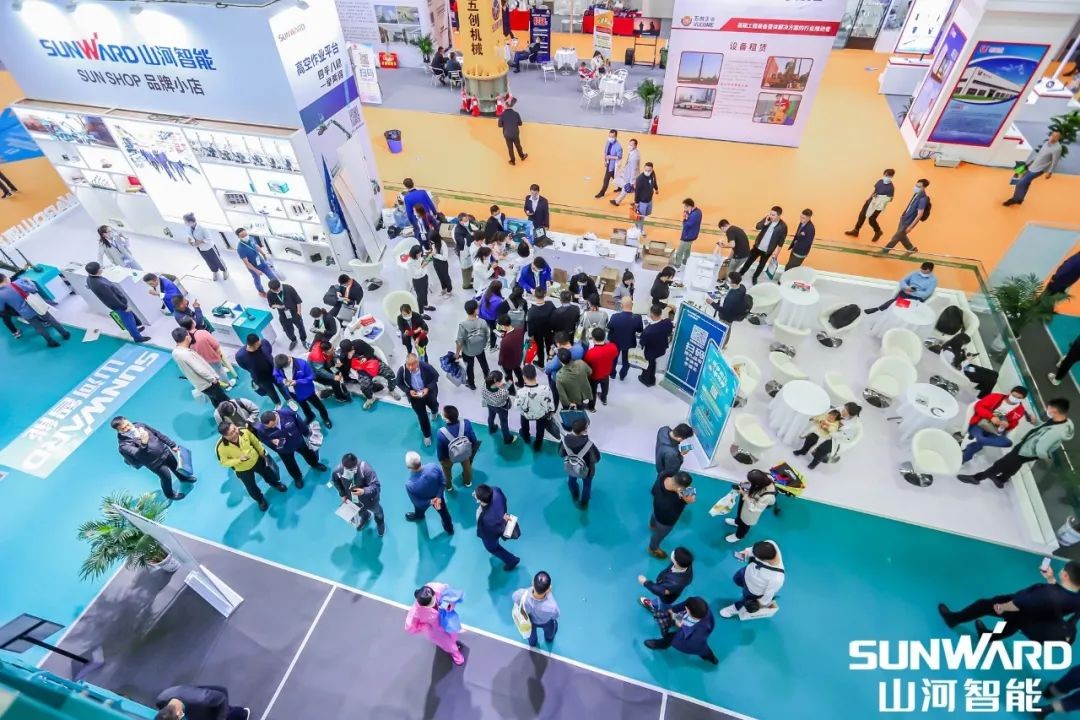 “ezweb易利娱乐平台绿”亮相长沙国际工程机械展，50余款产品尽显ezweb易利娱乐平台智能立异实力