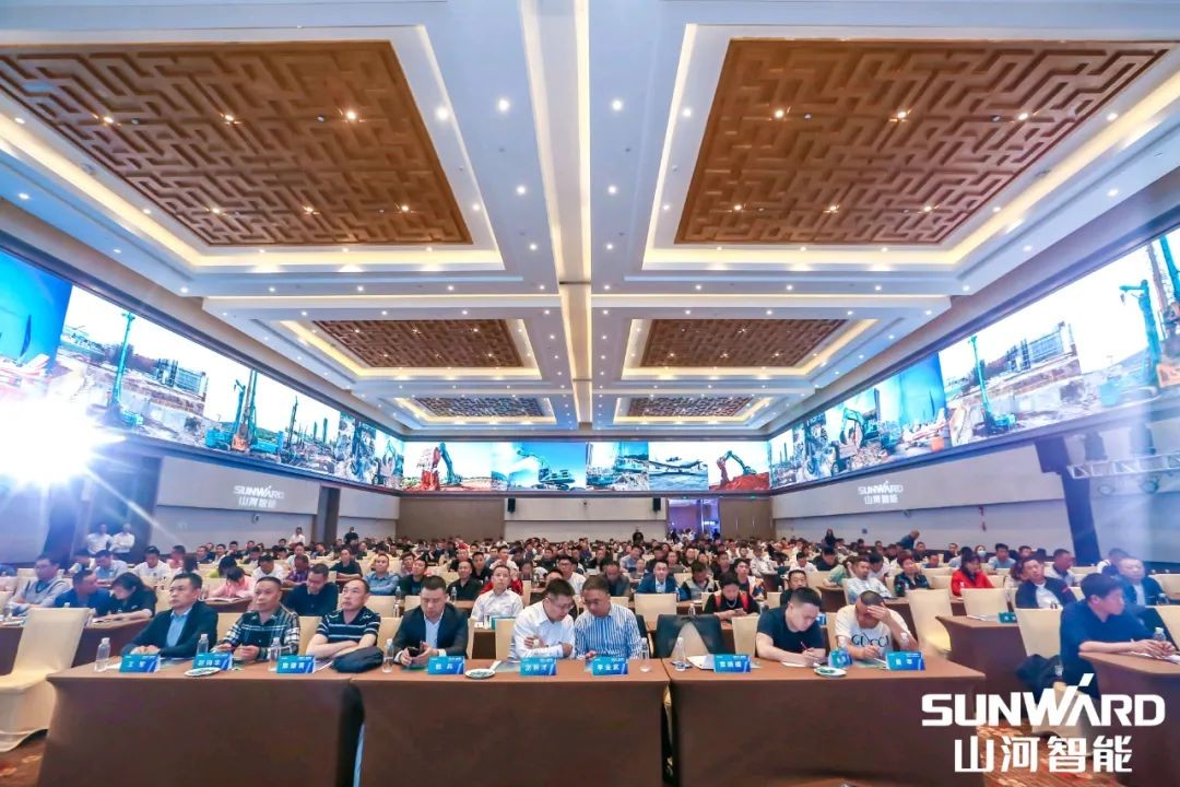 ezweb易利娱乐平台智能川渝地区天下客户交流会圆满举行