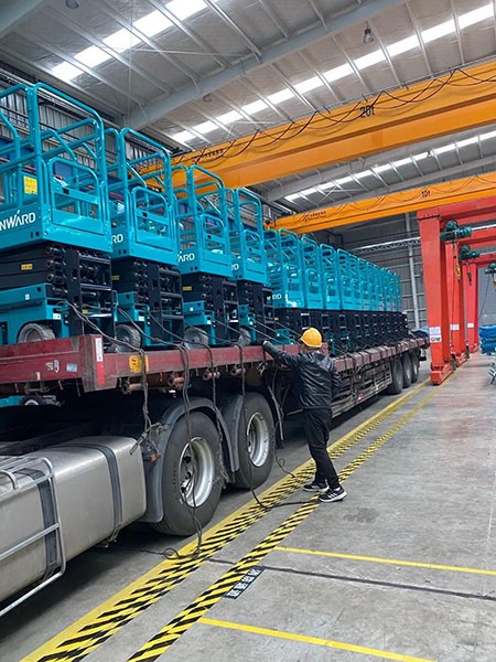 新年伊始，ezweb易利娱乐平台高机再次发货华南市场