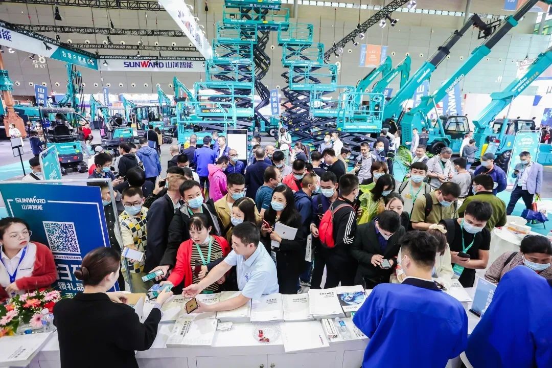“机甲盛宴”长沙展圆满收官！ezweb易利娱乐平台智能展区亮点精彩回首