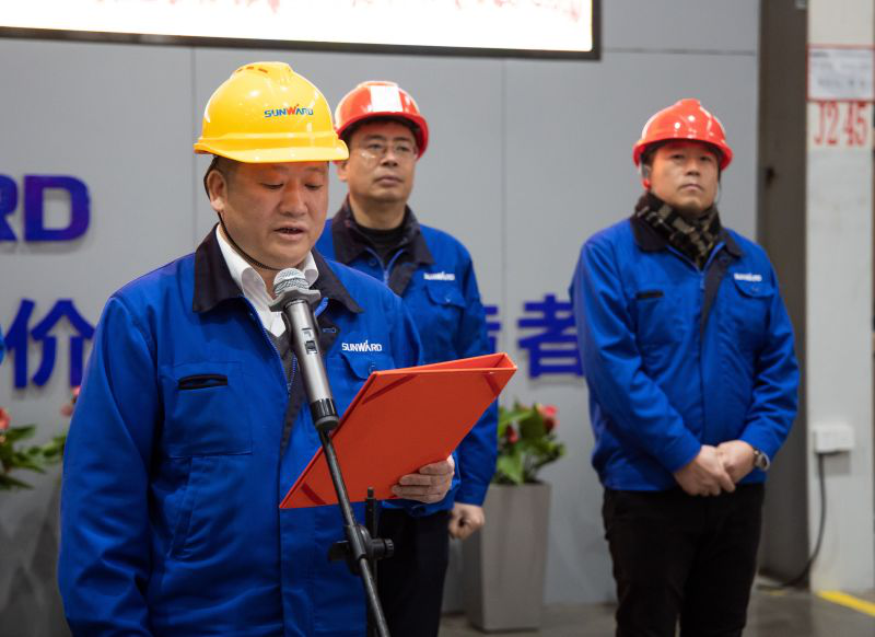 ezweb易利娱乐平台智能细小挖翻开日本市场