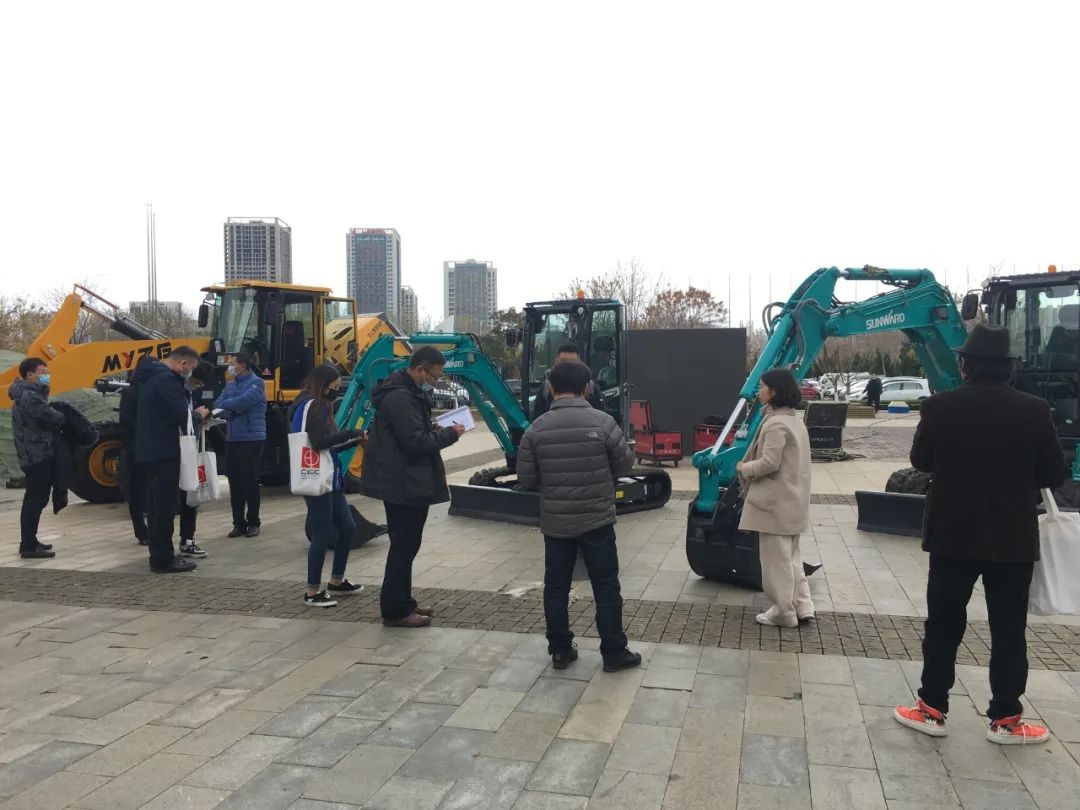 ezweb易利娱乐平台智能两产品获中国优异工业设计奖复评入围证书