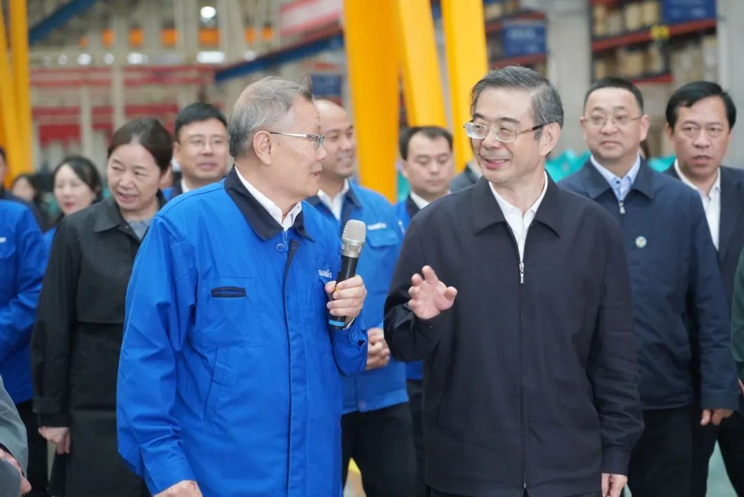 周强调研ezweb易利娱乐平台智能：增强知识产权； 效劳立异驱动生长