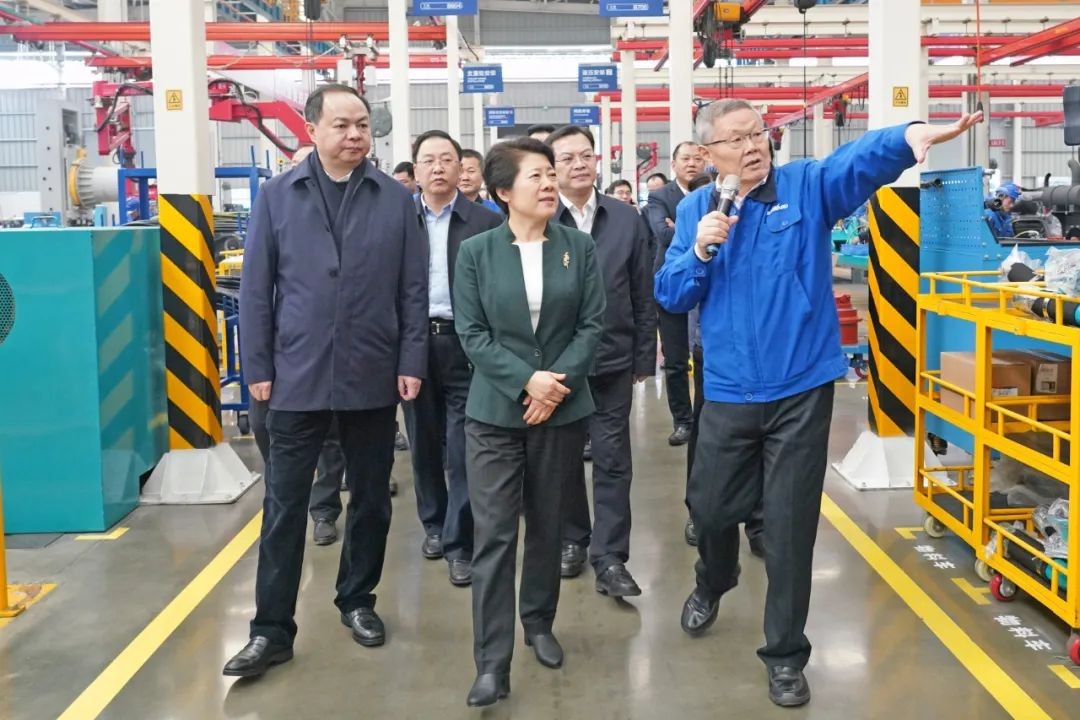 吴桂英调研ezweb易利娱乐平台智能